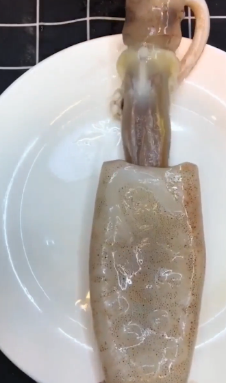 香辣鱿鱼怎么做?