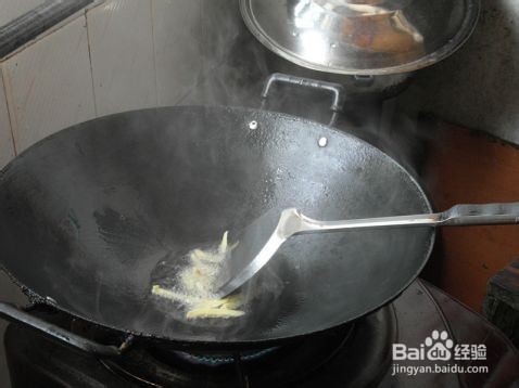 青椒炒鸡肉的做法