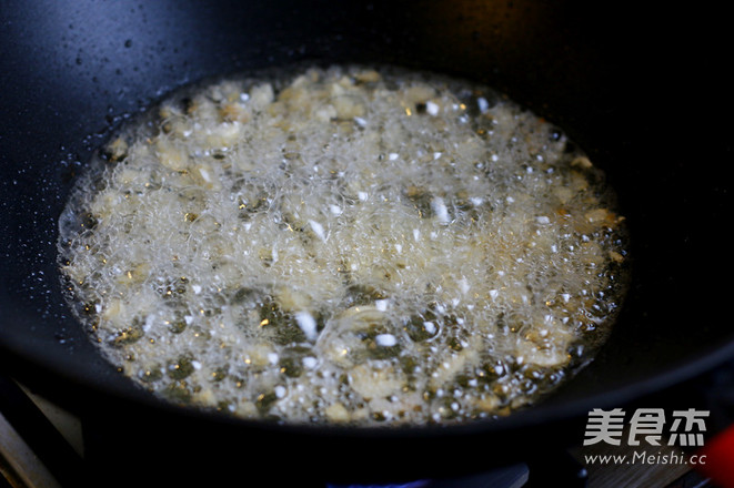 辣子鸡脆骨的做法