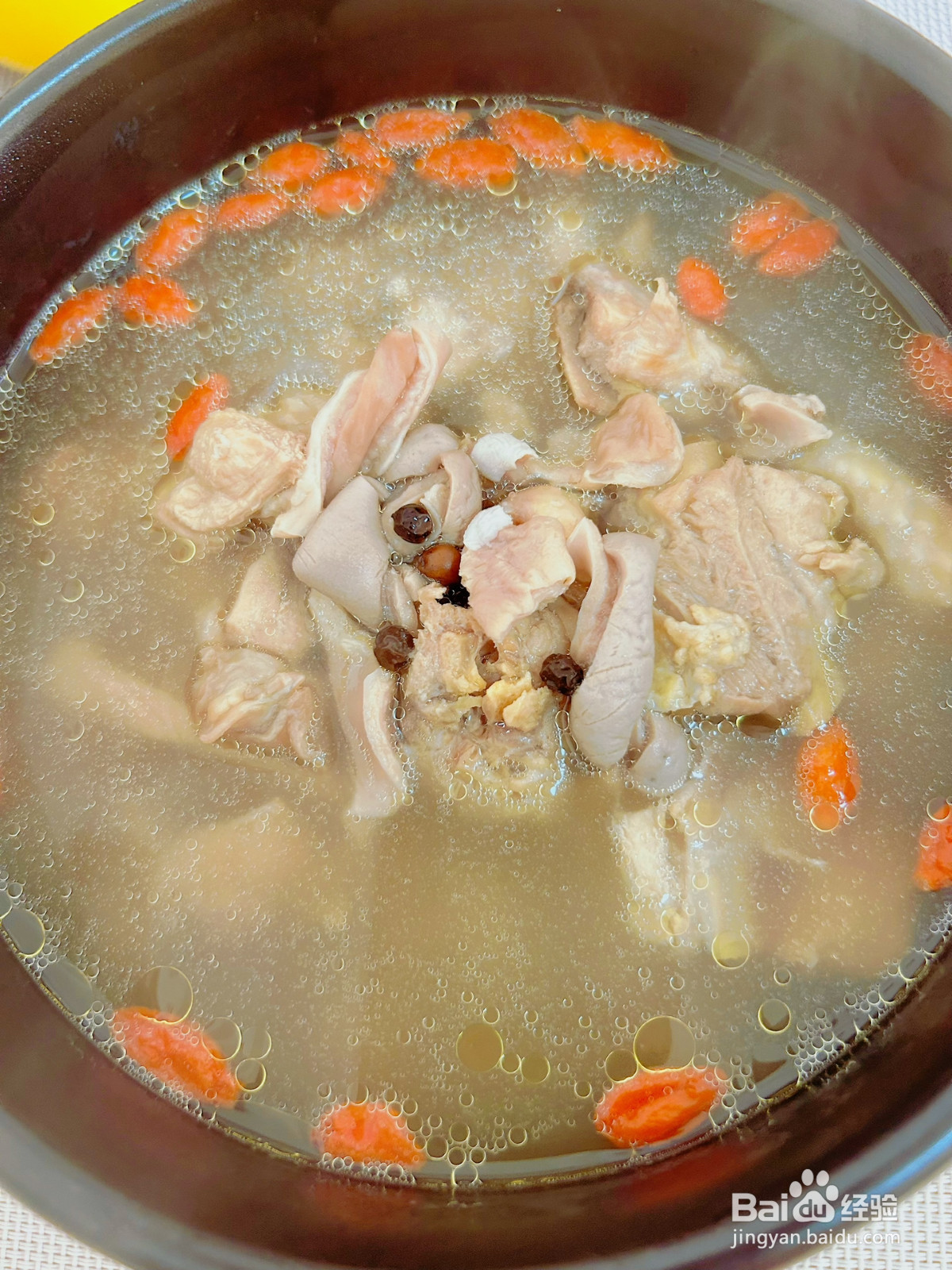 花椒猪肚鸡汤的做法