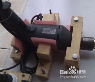 如何用手电钻制作台锯