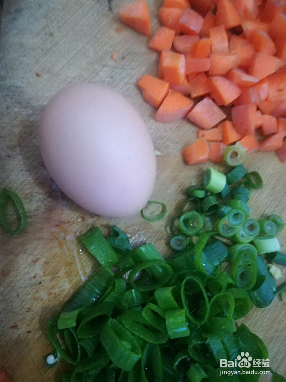 如何制作炒米饭