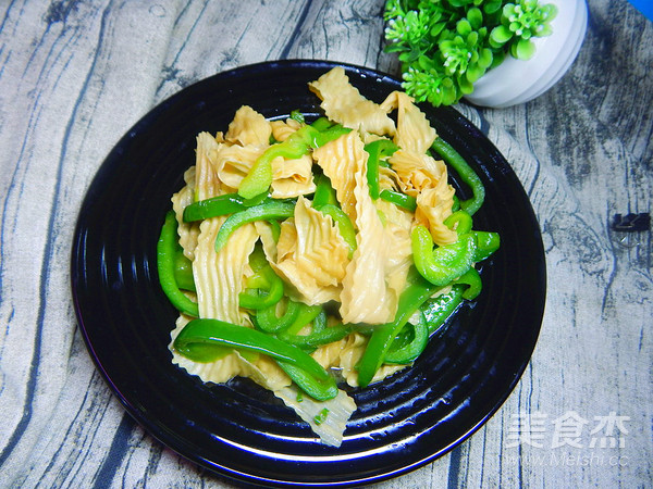 青椒炒豆皮的做法