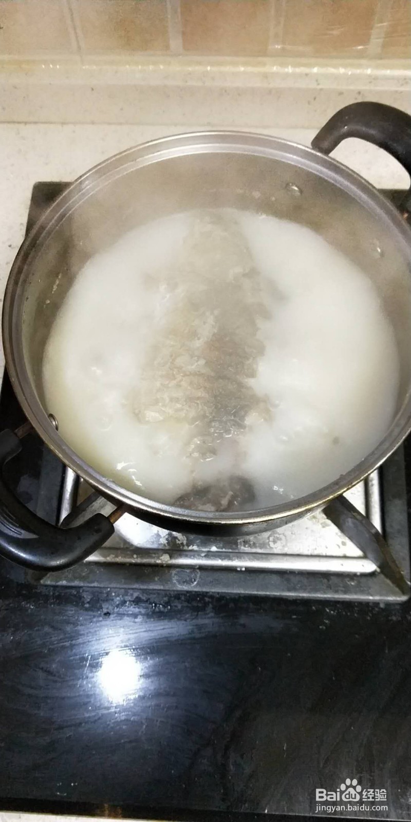 浓浓的鲫鱼汤做法来了