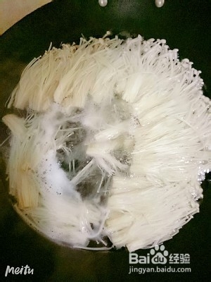 好吃的凉拌金针菇