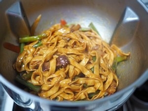 豆角焖面的做法