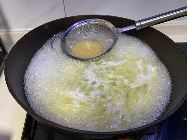 小米油渣土豆丝