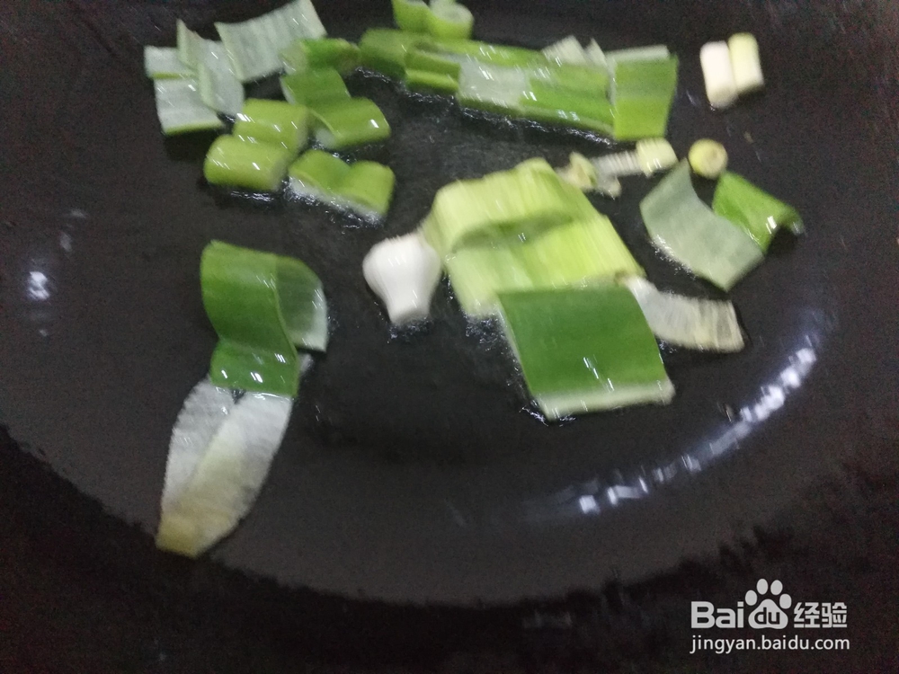 黑木耳芦笋炒小排