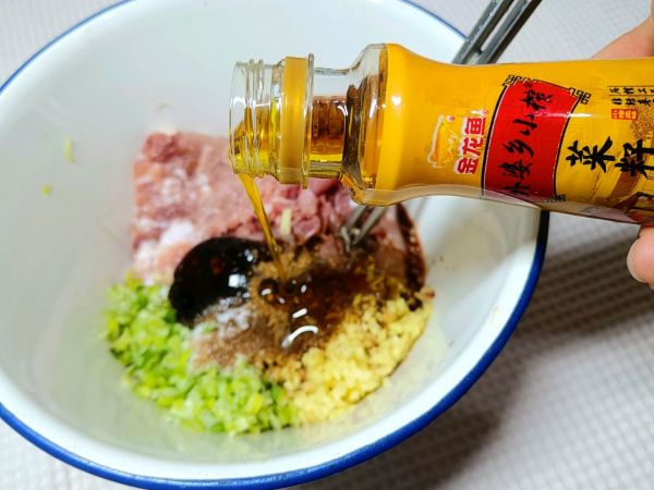 水萝卜肉馅水饺