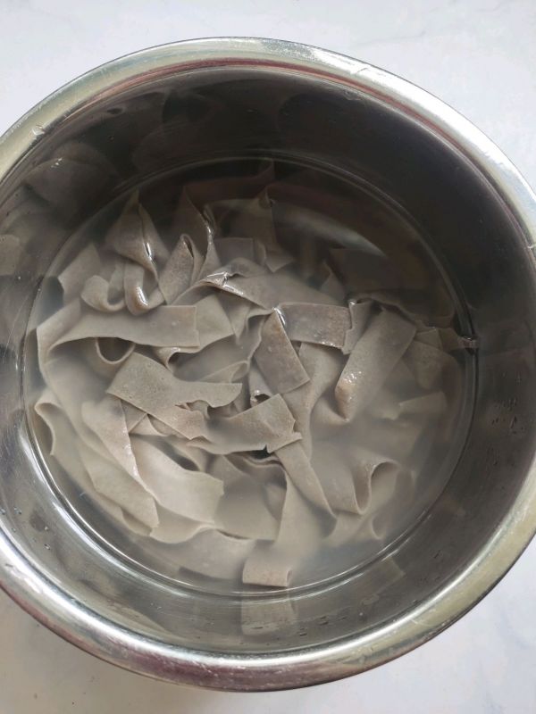 珍选捞汁荞麦面皮