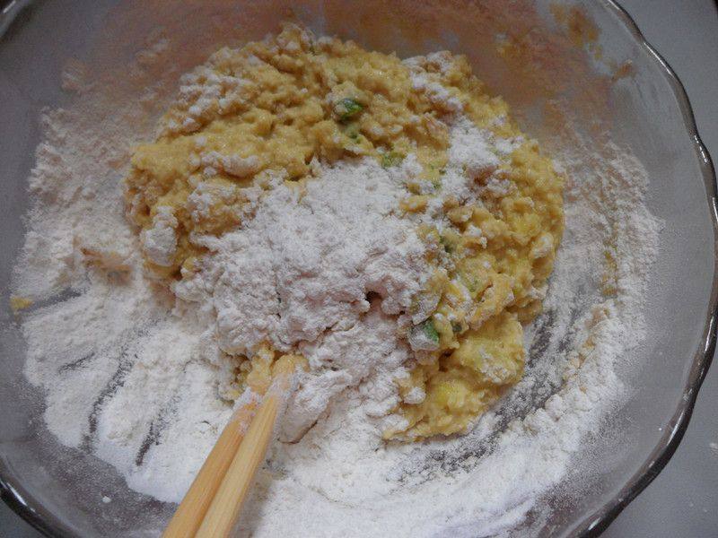 回忆童年时的味道——葱花豆渣饼