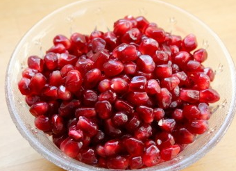 石榴雪梨思慕雪的制作方法