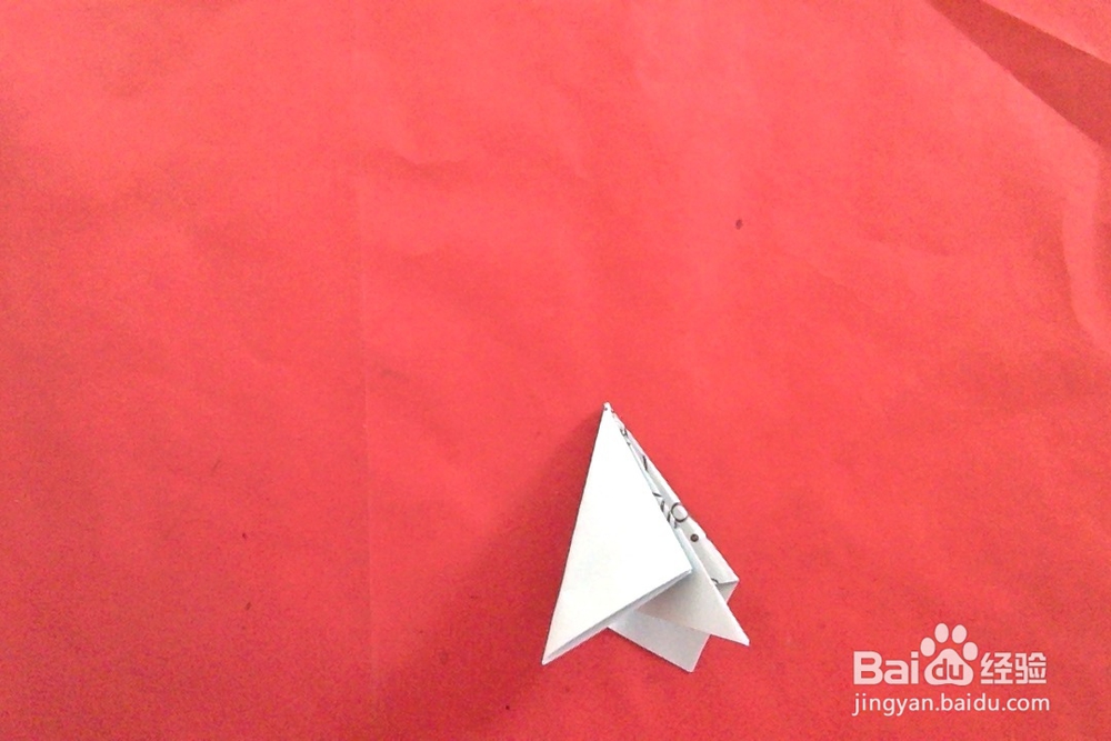 怎样剪窗花？五边形金鱼团花