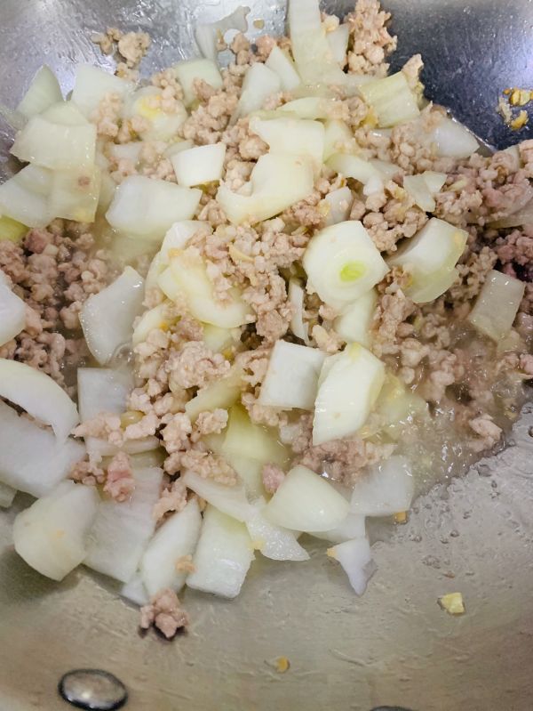 虾仁肉酱意大利面
