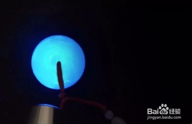 翡翠如果用手电筒识别真假?