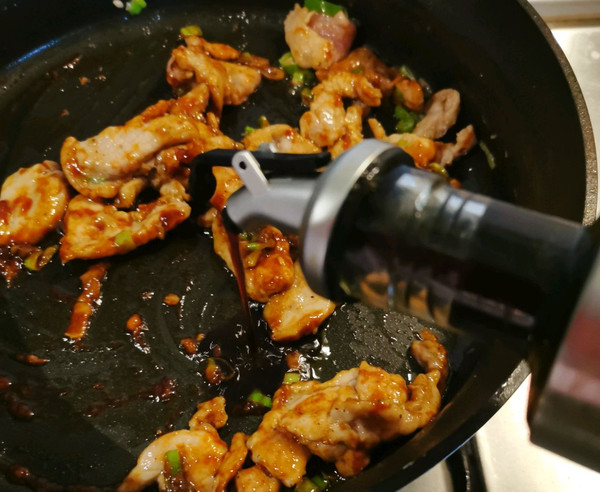 酱香菌菇炒肉片