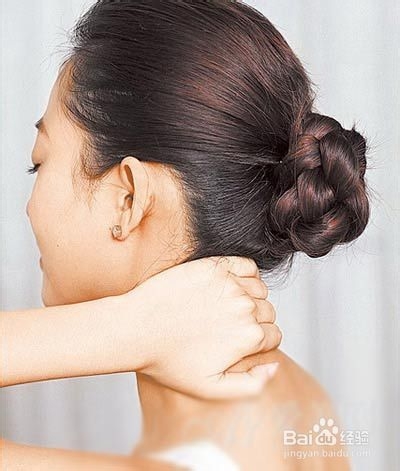 居家穴位按摩手法 告别水肿型肥胖