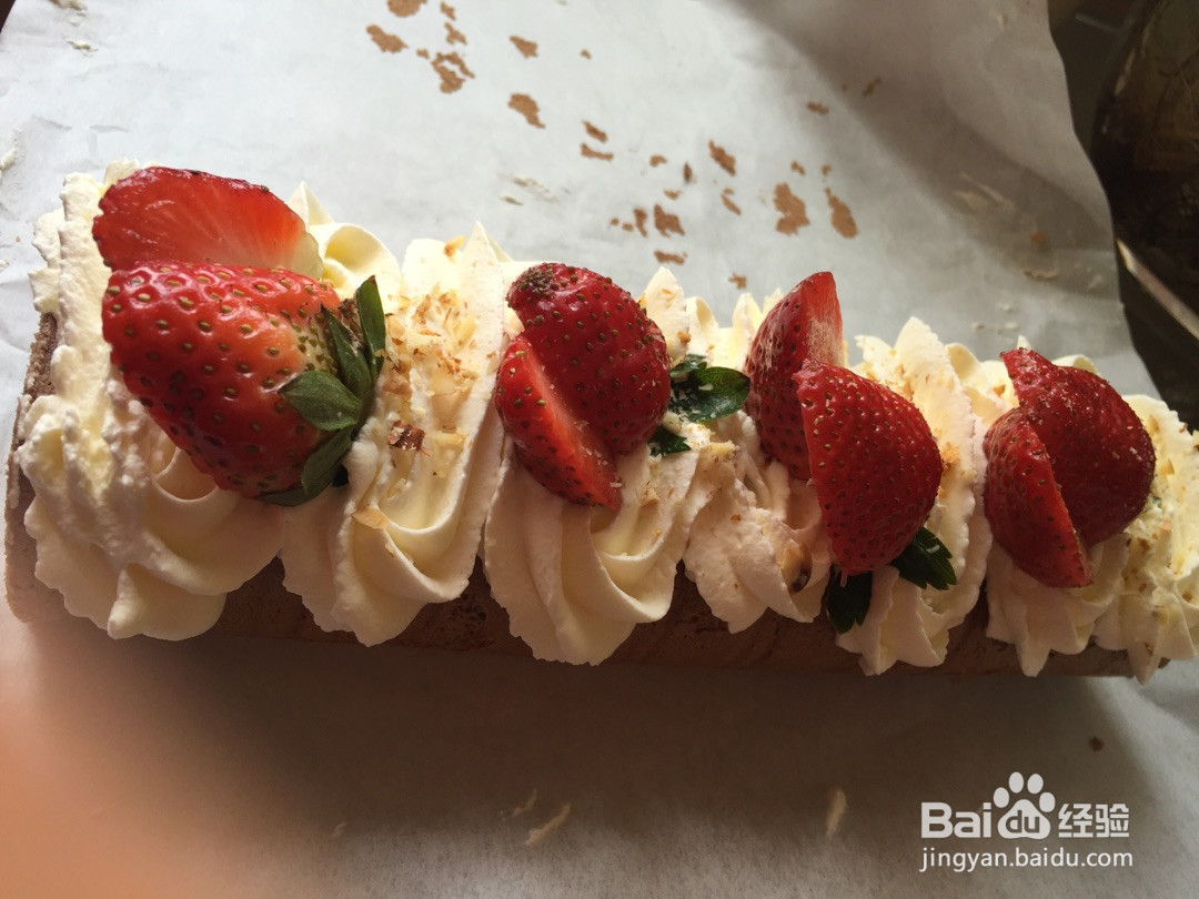 草莓蛋糕卷的做法