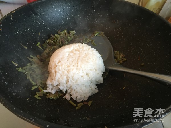 香椿干贝炒饭