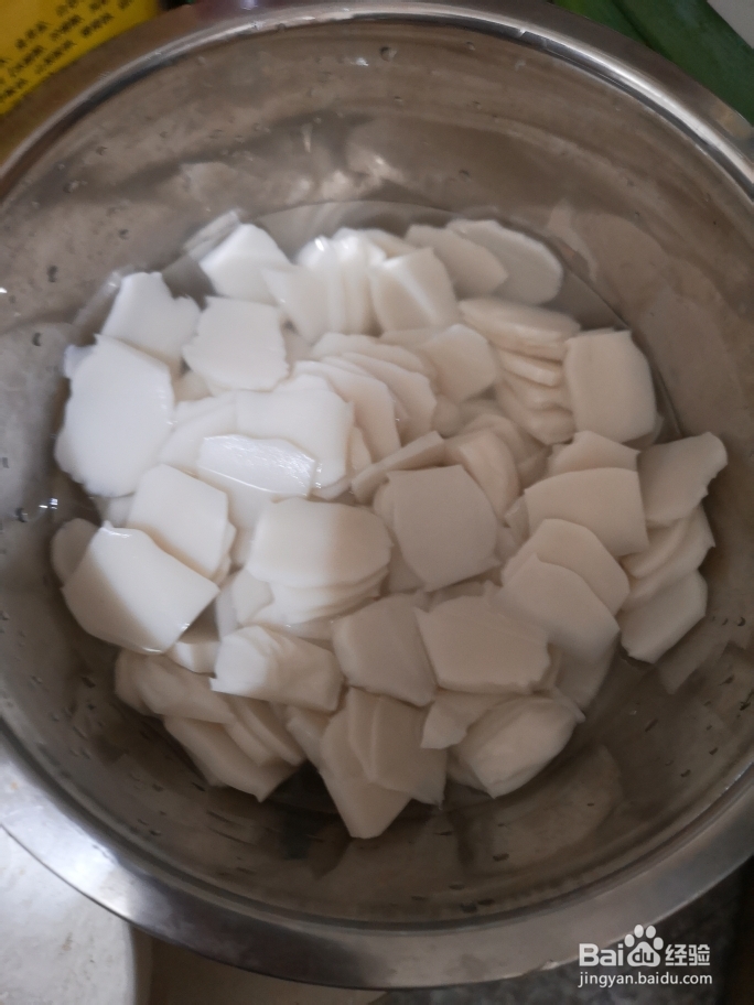 味美鲜香的大闸蟹炒年糕