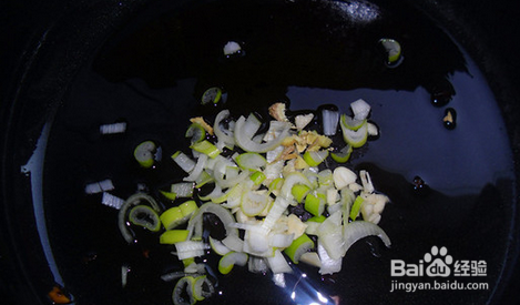 土豆片炒西红柿怎么做