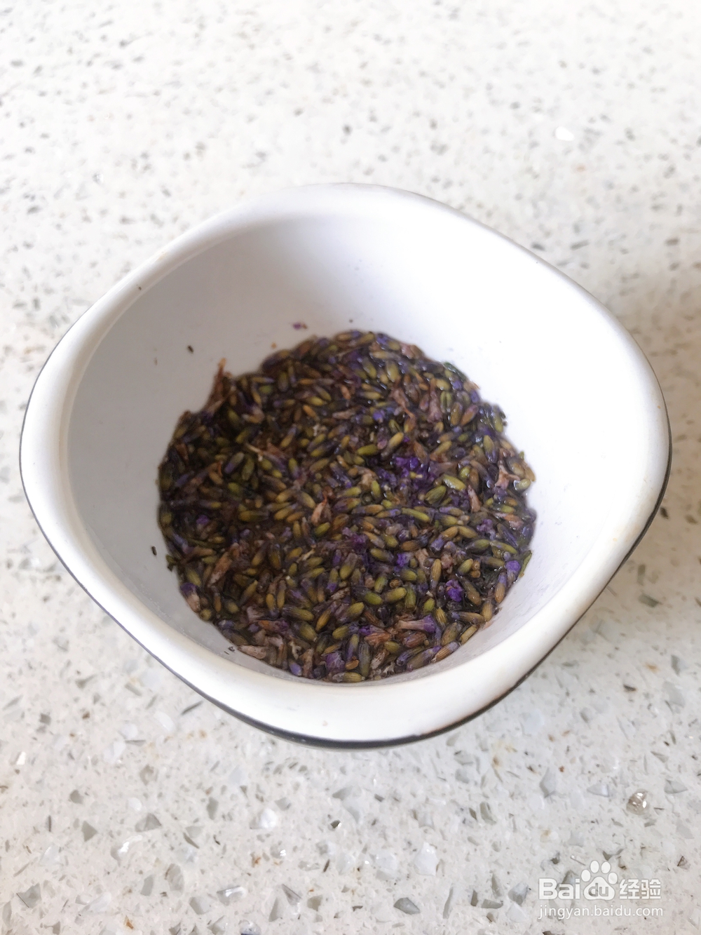 糕点浓情薰衣草饼干的教程