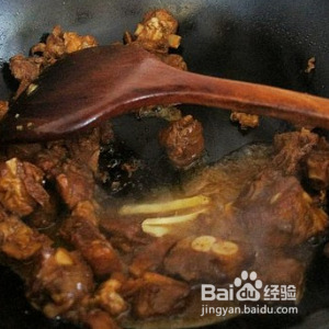怎样才能做出一道美味的豆角炖排骨