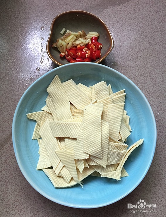 如何自制千张炒奶油白菜