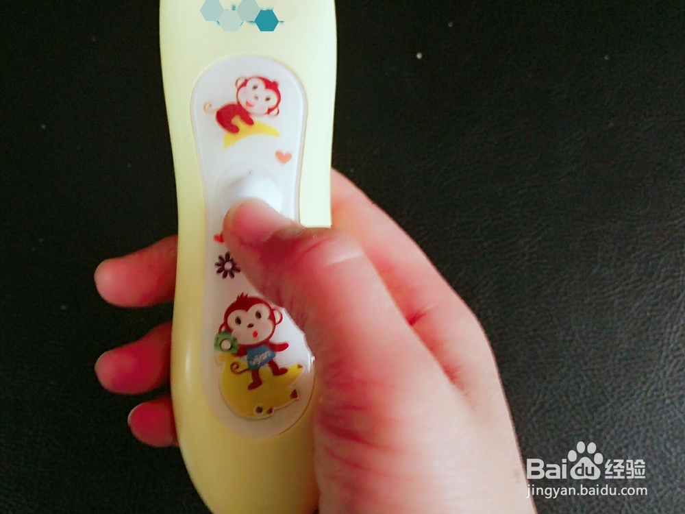 婴儿理发器怎么用