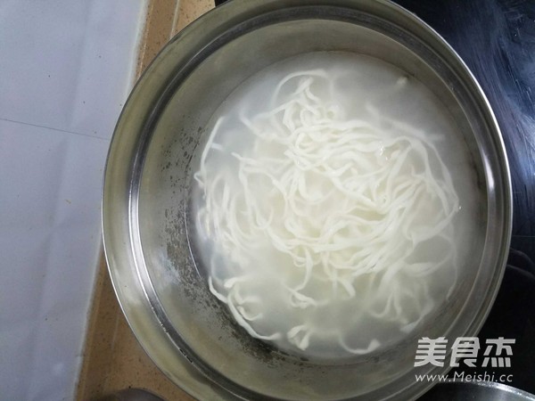 手擀面的家常做法