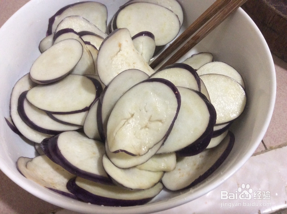 茄子炒肉怎样做好吃？茄片小炒肉