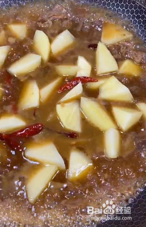 如何做在家做土豆炖牛肉？