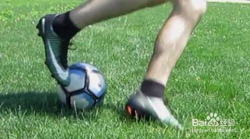 实用的五种世界杯级停球转身技巧