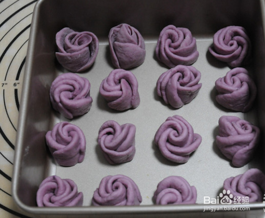 浪漫小点心-玫瑰挤挤面包怎么做？