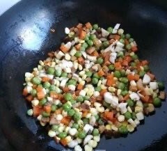 南瓜里面蒸米饭的做法