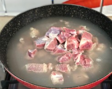 土豆焖牛腩怎么做