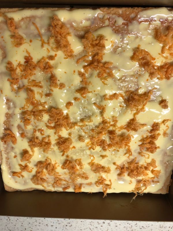 葱香肉松面包卷