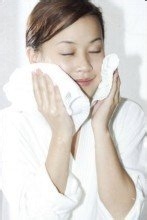 美容教主们的三大美白妙方