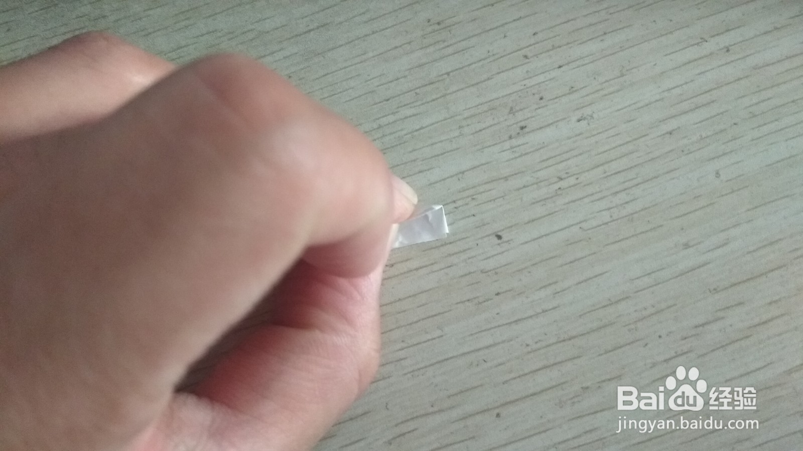如何用一块长方形纸条做简易的钢笔的支架