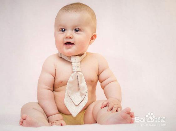 宝宝夏天总是起痱子怎么办?