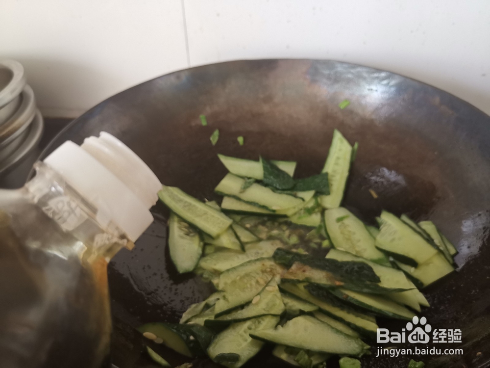 葱香素炒黄瓜片