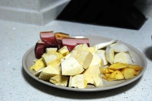 牛肝菌春笋火腿鸡汤的做法