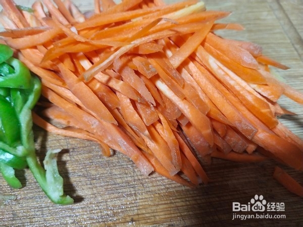 猪皮炒三丝的做法