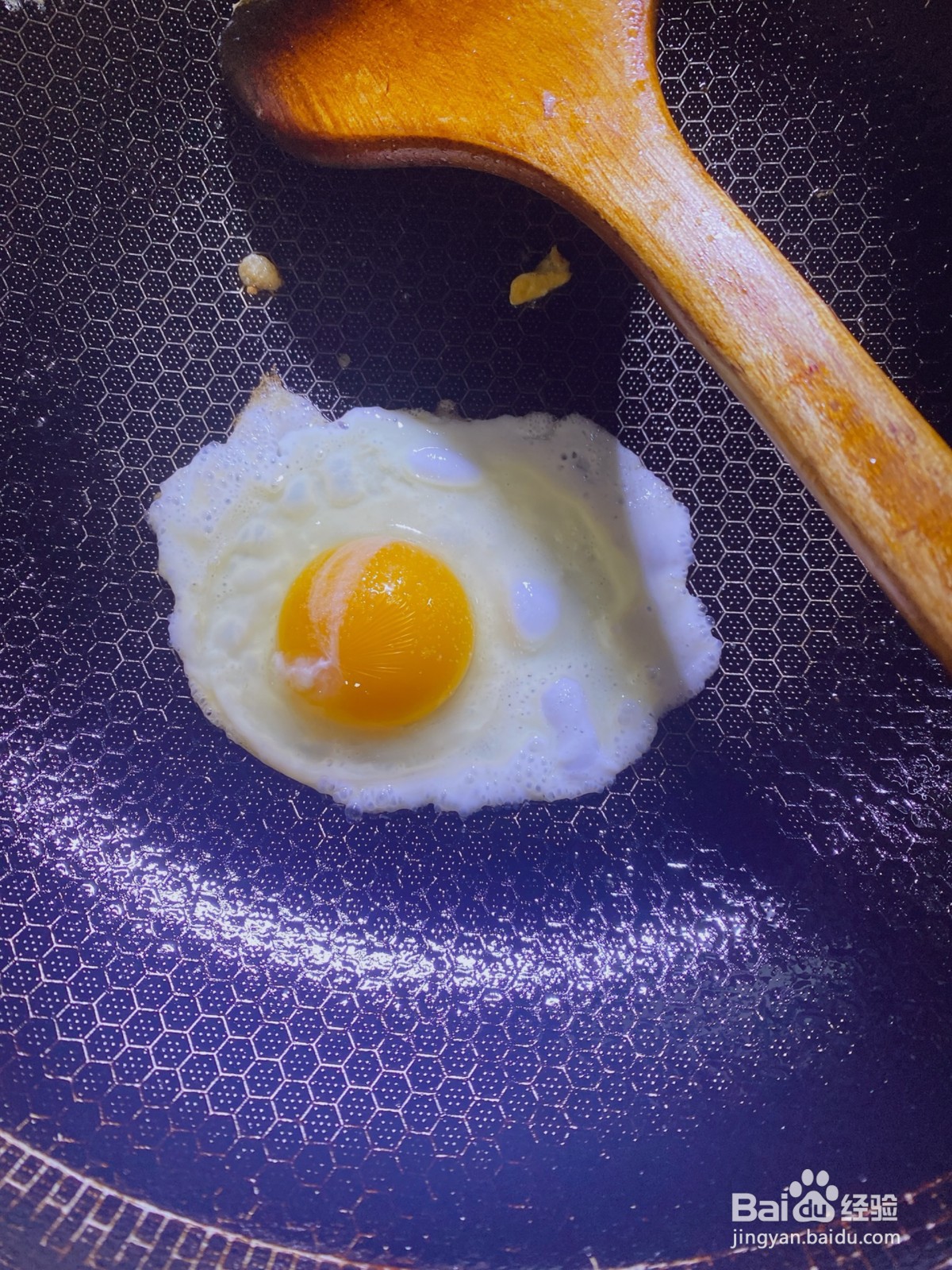 鲫鱼萝卜炖煎蛋的做法