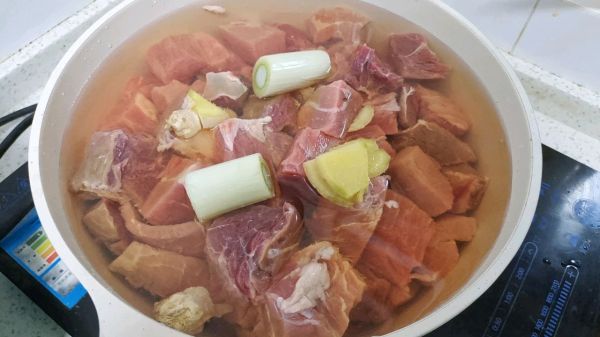 清炖白萝卜牛肉汤