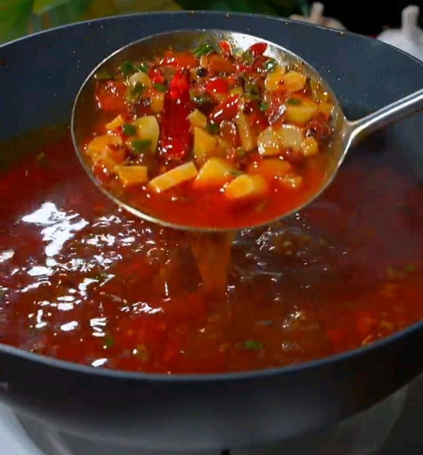 酒楼特色水煮牛肉