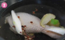 鲜菌鸡腿云吞汤煲