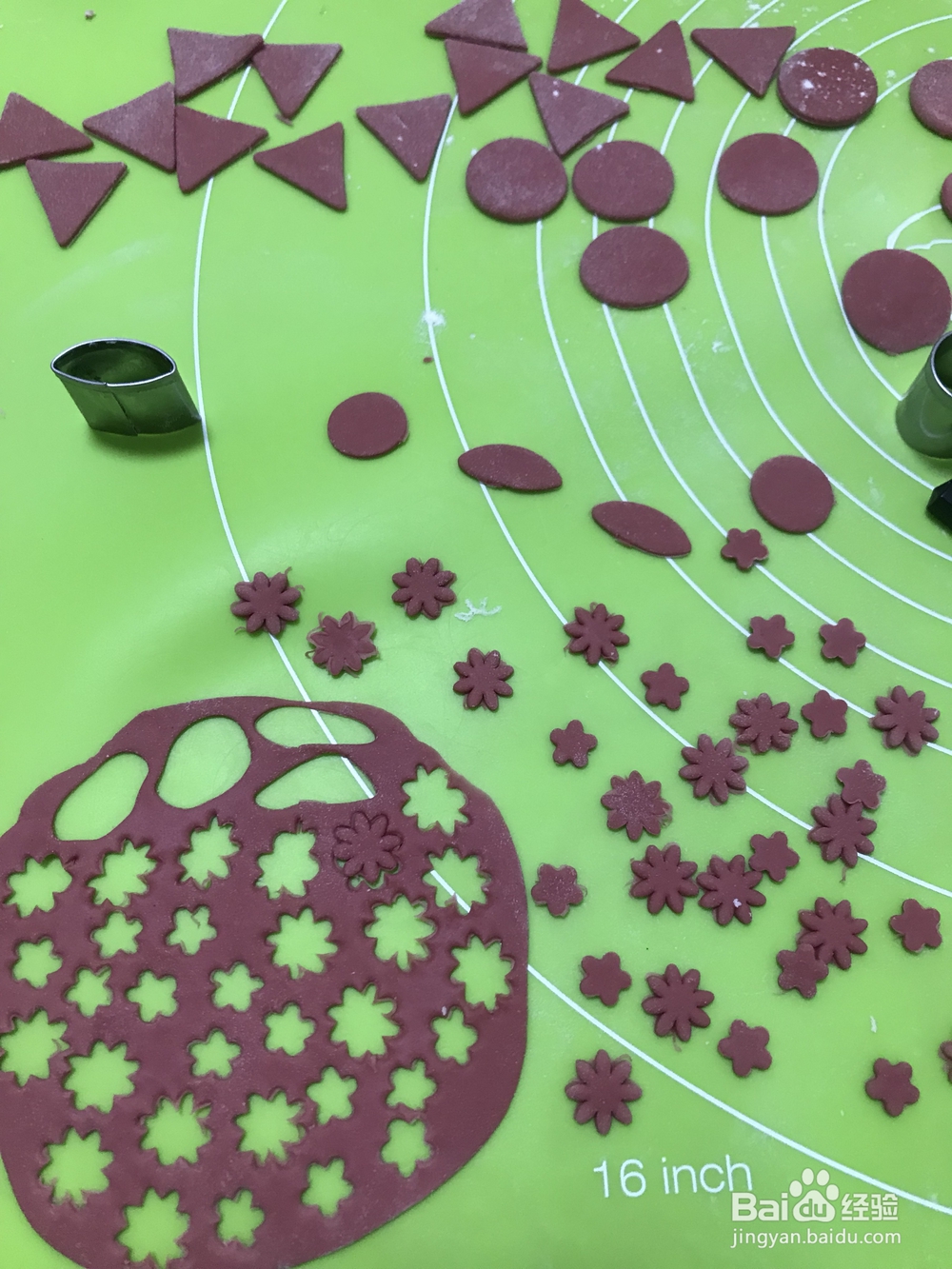 怎么做萌猪蛋黄豆沙包?