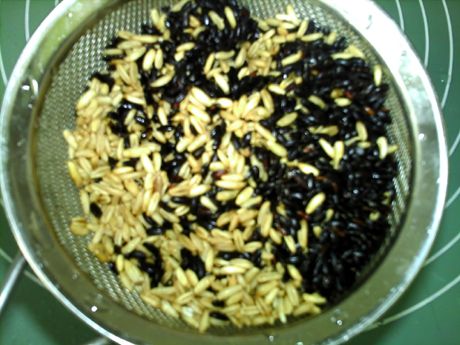 坚果燕麦黑米糊