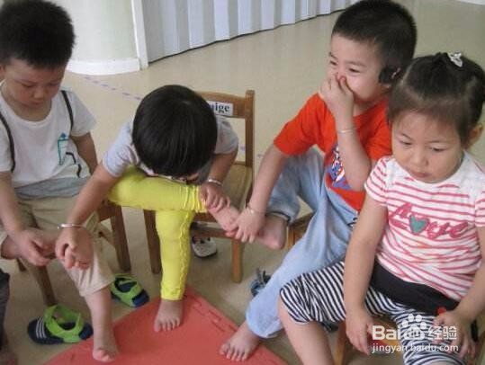 宝宝脚臭有脚气,家长应该怎么给孩子调理呢?